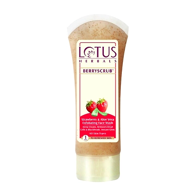 Lotus Herbals BERRYSCRUB Strawberry &amp; Aloe Vera Exfoliating Face Wash-