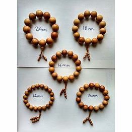 wooden bead bracelet (multiple sizes)