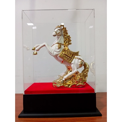 ෆයිබර් සුදු  සහ ගෝල්ඩ් පැහැති අශ්වයා-සුදුසහගෝල්ඩ්පැහැතිඅශ්වයා