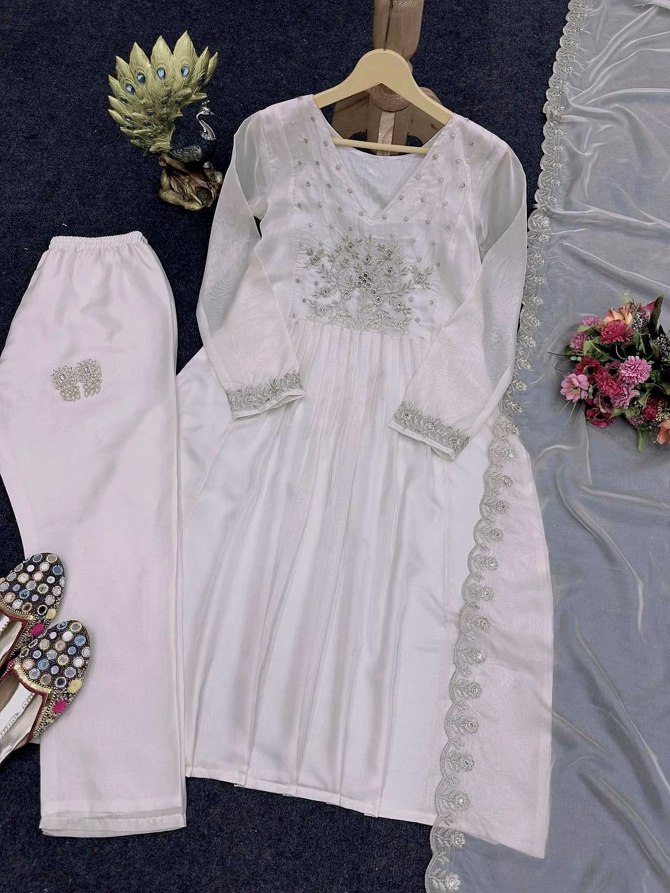Designer Tissu Organza Silk Suit with Thread & Sequence Work, Includes Dupatta & Pant image 4