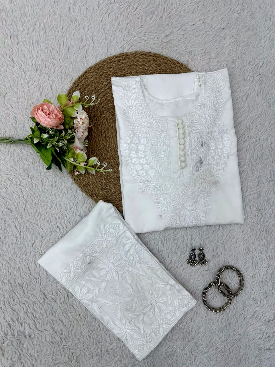 💃🏻💃🏻 Elegant Muslin Suit with Thred Work, 40" Length, 0.700 GRM Weight, Size up to 42 (Free size) and 👖👖 Stylish Havy Reyon Pent with Thred Work, 40" Length, Full Stiched with Elastic (up to 42) Size image 2