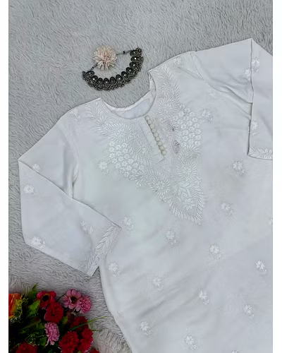 💃🏻💃🏻 Elegant Muslin Suit with Thred Work, 40&quot; Length, 0.700 GRM Weight, Size up to 42 (Free size) and 👖👖 Stylish Havy Reyon Pent with Thred Work, 40&quot; Length, Full Stiched with Elastic (up to 42) Size-White-3