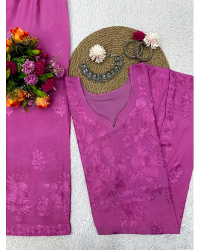 💃🏻💃🏻Havy Reyon Chain-Stitch Suit, Weight 0.700 GRM, Colour 6, Length 40, Size M(38)-XXL(44)💃🏻💃🏻
👖Havy Reyon Chain-Stitch Palzoo, Length 40, Size Full Stiched with Elastic (up to 44)👖-Magenta-M-2