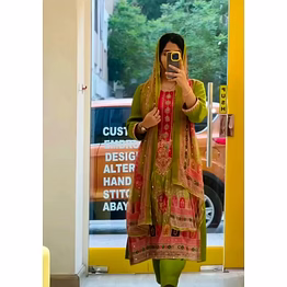 ynf elegant maslin 4-piece set with printed real mirror work & samosa lace dupatta
