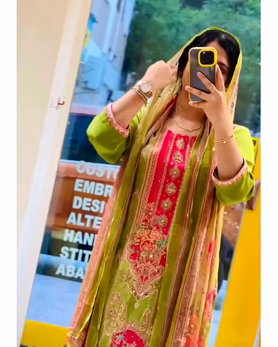 Elegant Maslin 4-Piece Set with Printed Real Mirror Work &amp; Samosa Lace Dupatta-Pista-XL-1