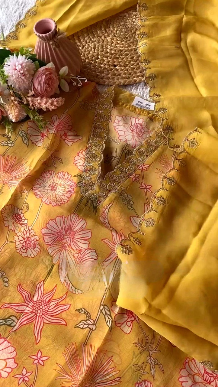 Elegant Printed Organza Top with Sequin Embroidery, Micro Cotton Inner, Micro Silk Pant, Dupatta image 4