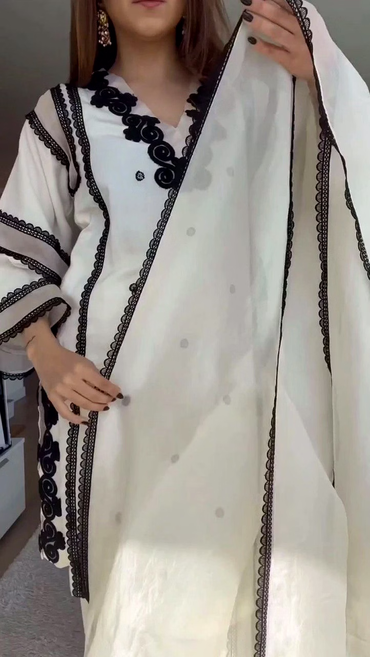 Elegant Maslin Embroidered Top & Lace Pant Set with Dupatta - Sizes M to XXL image 4