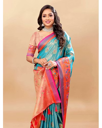 Soft Kanjivaram Silk Saree with Rich Zari Weaving and Tassel-Embellished Pallu-Rama-1