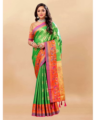 Soft Kanjivaram Silk Saree with Rich Zari Weaving and Tassel-Embellished Pallu-Parrot-3
