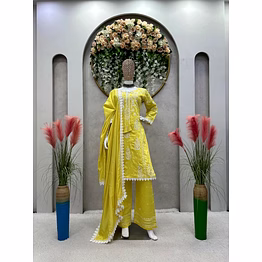 ynf silk elegance: embroidered set with lace details
