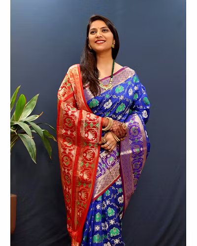 Kanchipuram Handloom Pure Silk Saree with Gold Jari and Pink Border-Blue-1