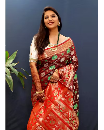 Kanchipuram Handloom Pure Silk Saree with Gold Jari and Pink Border-Brown-2