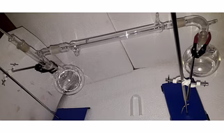 Borosilicate Glass Steam Distillation Apparatus for Laboratory & Educational Use