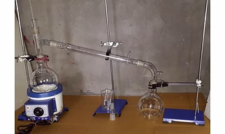 Borosilicate Glass Steam Distillation Apparatus for Laboratory & Educational Use