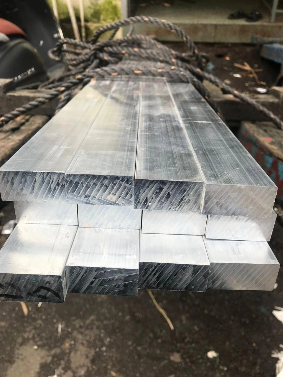 Aluminium flat bar-4