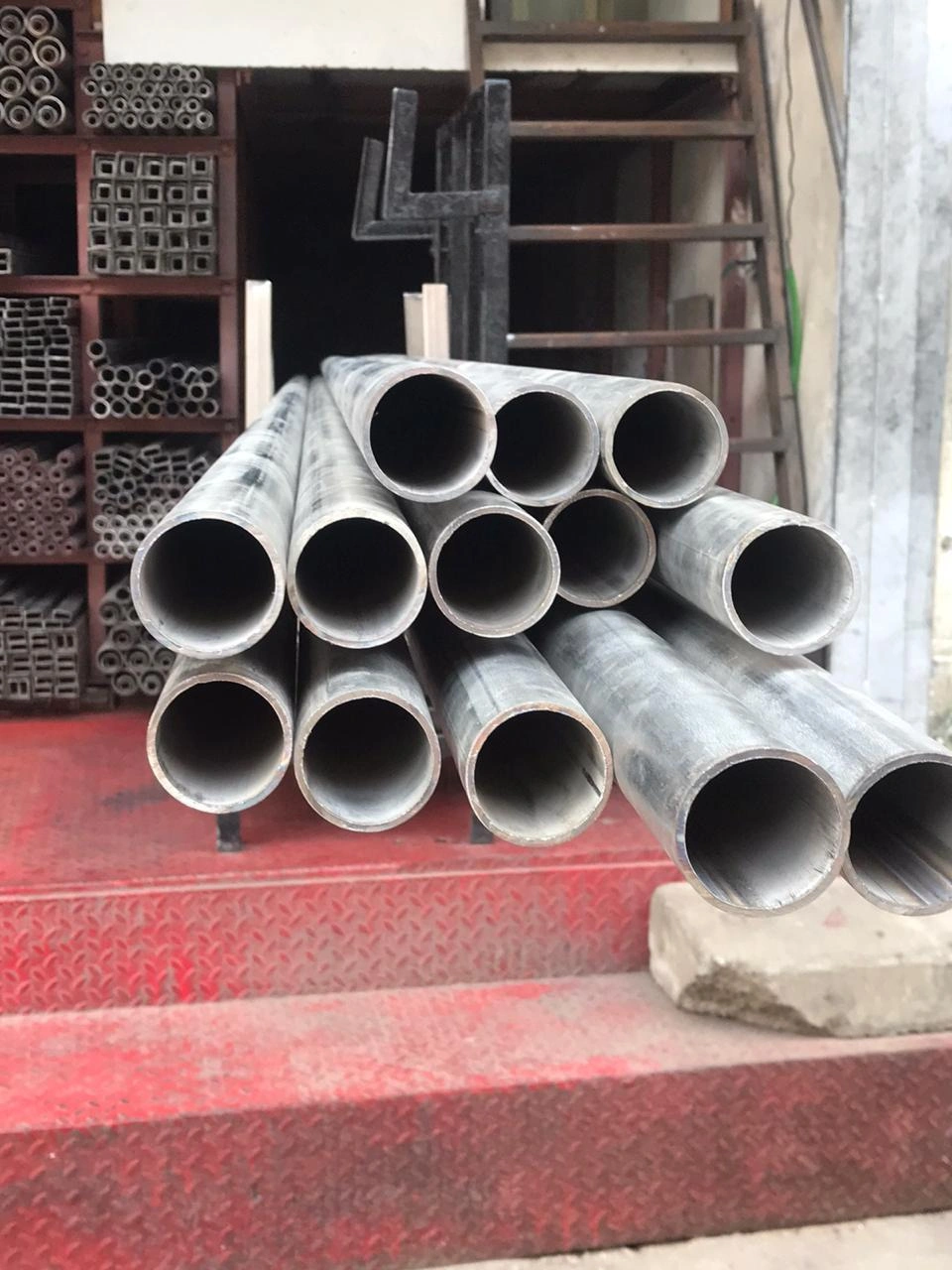 Stainless steel round pipe and square pipe-2