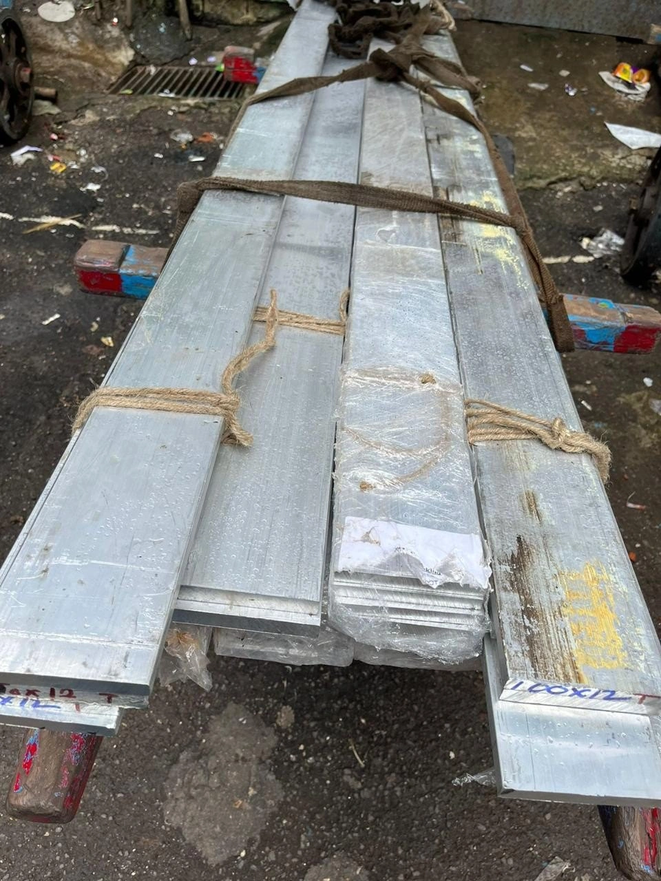 Aluminium flat bar-1