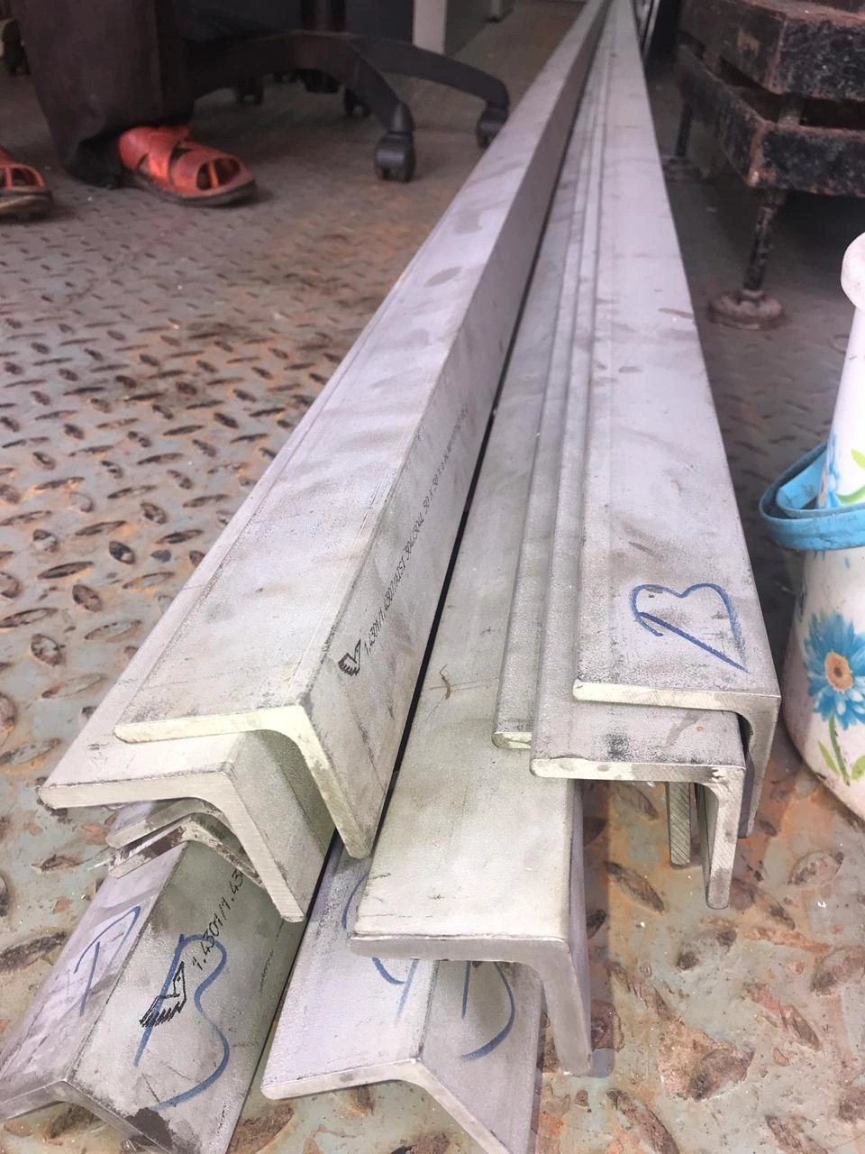 Stainless Steel Angle 304L-12634334