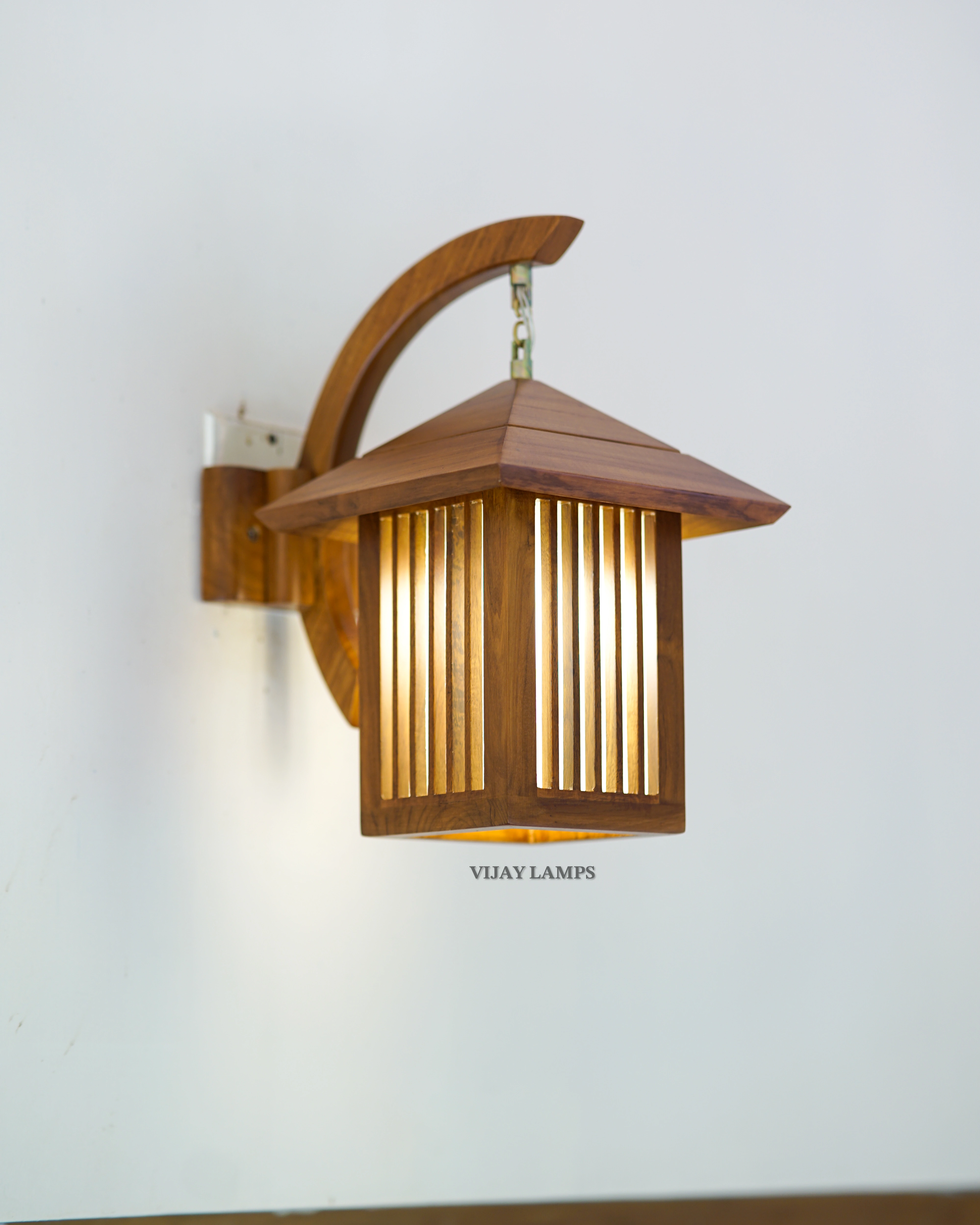 LOUVER TEAK WOODEN WALL LAMPS-2