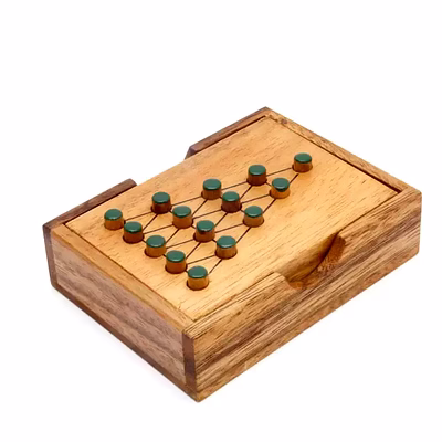 the last fighter iq mind game - triangle peg game