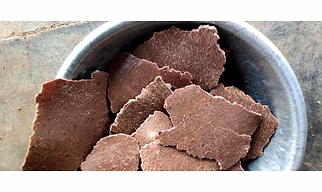 GROUNDNUT CAKE ( 5 COIN)