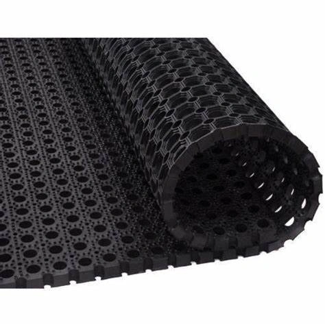 GRASS RUBBER HOLLOW MATS-1