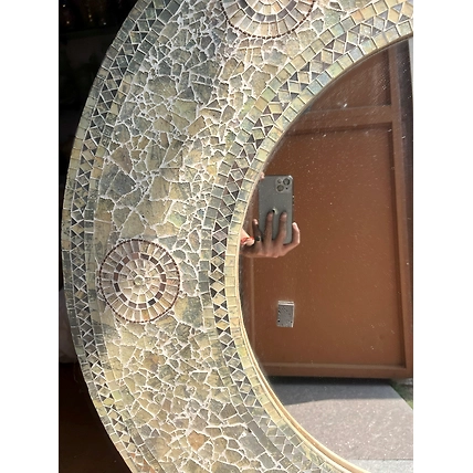 Stylish Mosaic Flower Pattern Silver Wall Mirror – Elegant Home Decor Accent-2