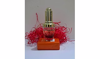Discover Radiance with Luxova Saffron Face Oil