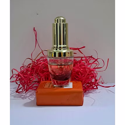 Discover Radiance with Luxova Saffron Face Oil-12745907