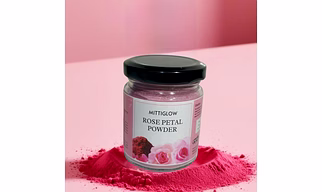 Rose petal powder