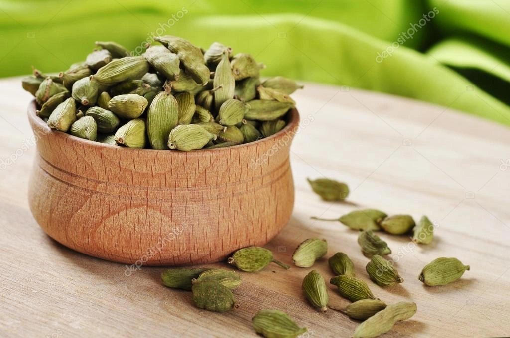 GREEN CARDAMOM-2