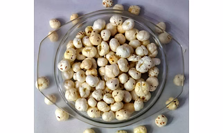 Foxnuts (makhana)