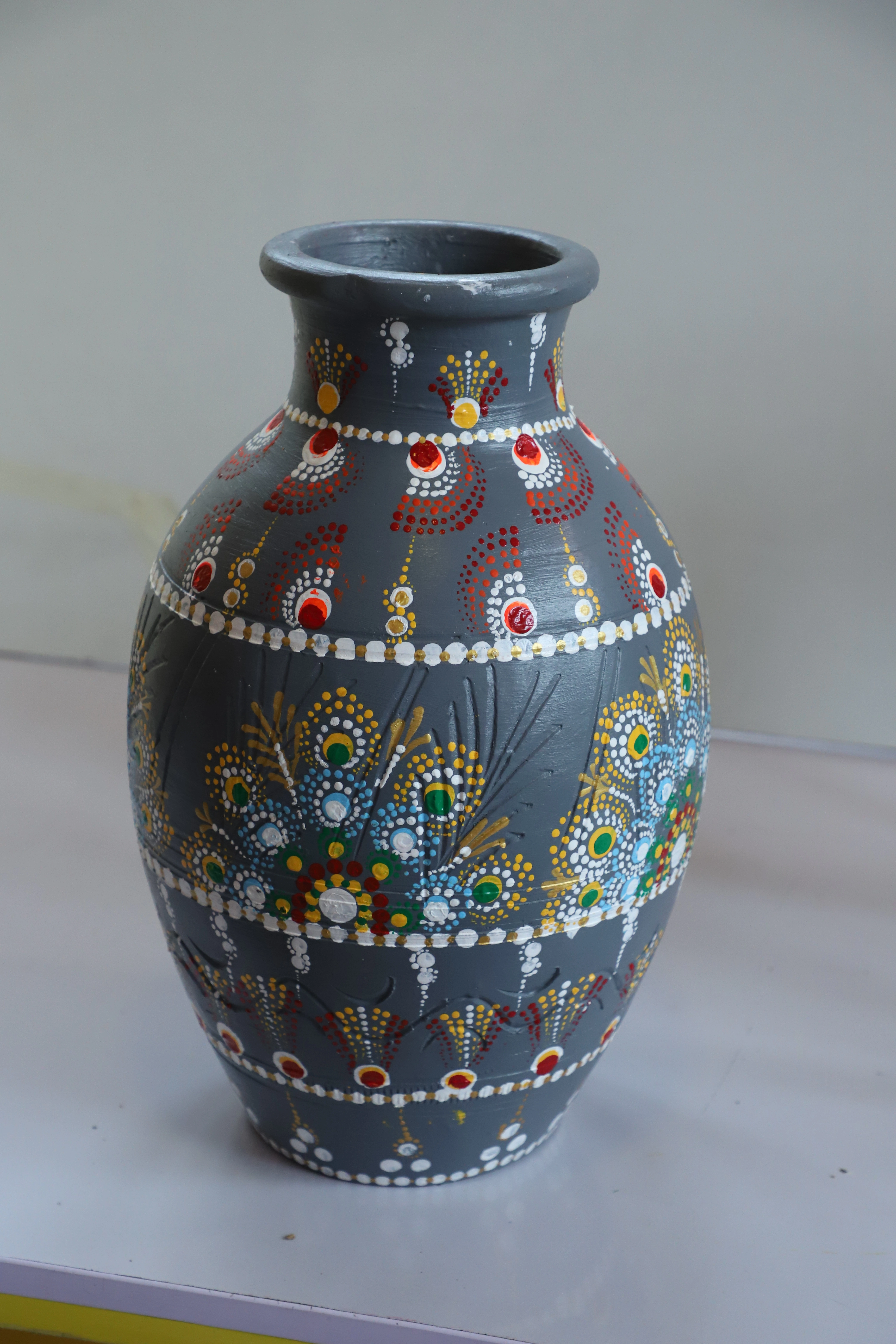 Hand-Painted Clay Vase – Artisan Crafted Beauty-2