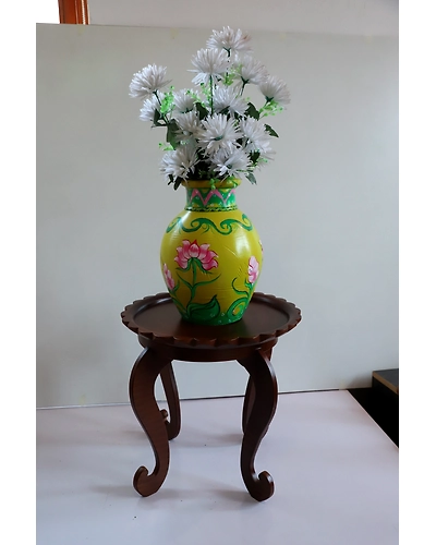 Hand-Painted Clay Vase – Vibrant Artisan Design-12643823