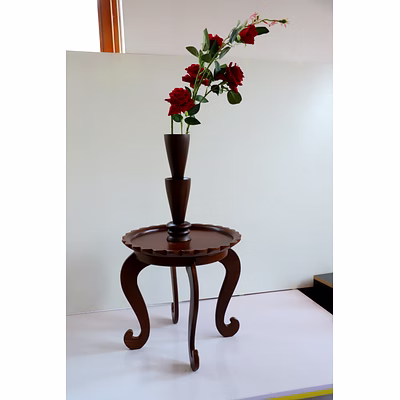handcrafted wooden vase – timeless & elegant