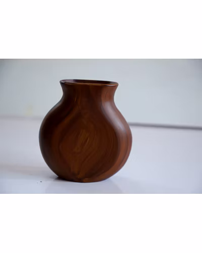 Timber Grace: Handcrafted Wooden Vase with Rustic Elegance-1