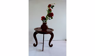 Timber Grace: Handcrafted Wooden Vase with Rustic Elegance