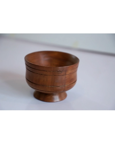 Handcrafted Wooden Bowl – Rustic &amp; Elegant-1