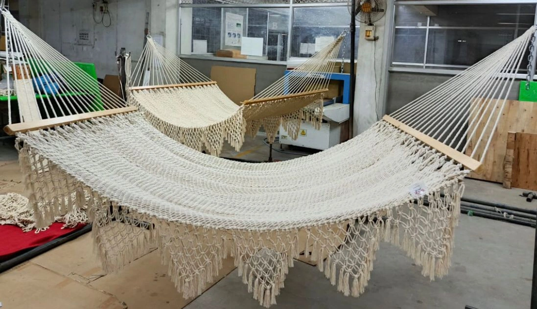 Closeweave Hammock-1