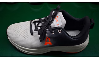 SPORT SHOE
