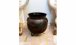 Rustic Vintage Iron Standing Round Pot