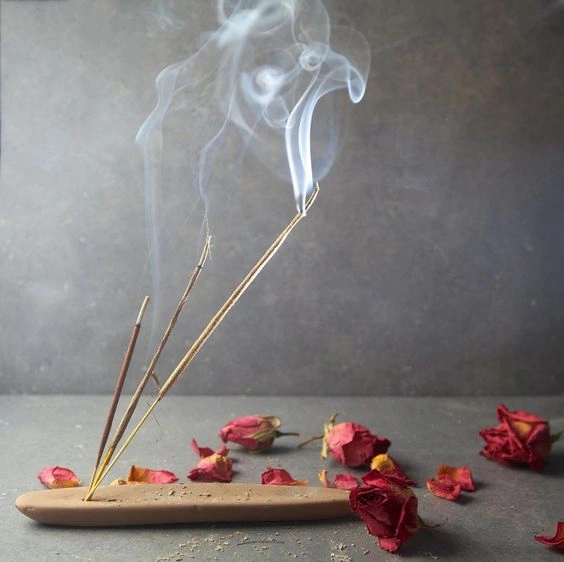 Rose Incense sticks-1012987-e18b4b6e