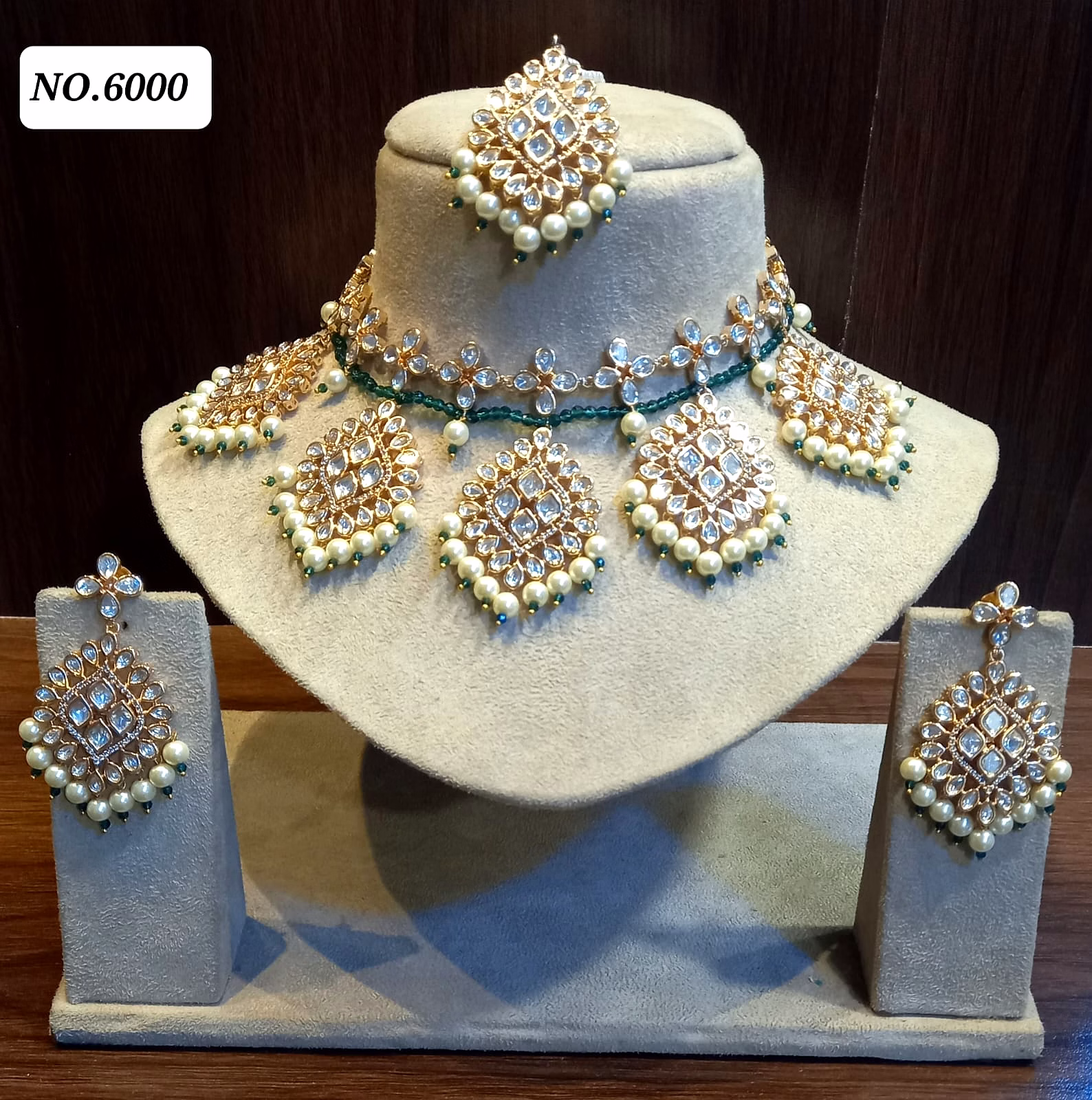 Kundan Polki  Necklace Set image 2