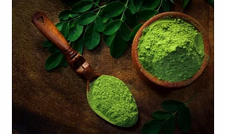 Moringa Powder & Leaves
