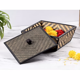 bamboo patterned square box with lid