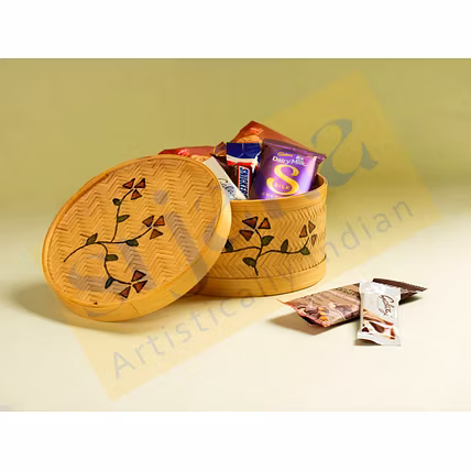 Hand Painted Bamboo Round Box-12732299