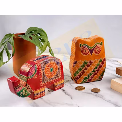 Handcrafted Leather Embossed Piggy Banks-12732725