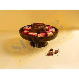 wooden cakestand