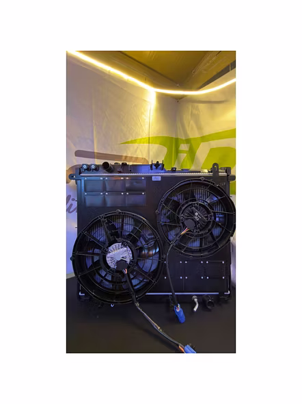 LC300 2025 الاول في العالم