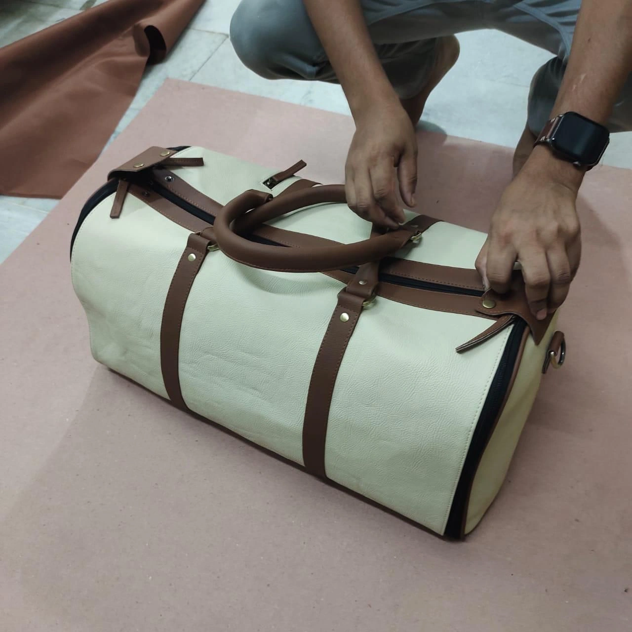 Customizable Luxury Travel Bag: Style, Function, and Personalization in One-White and Brown-4